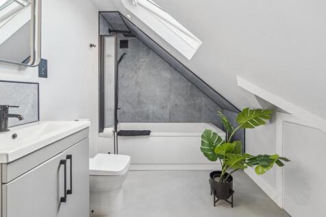 Upstairs Bathroom