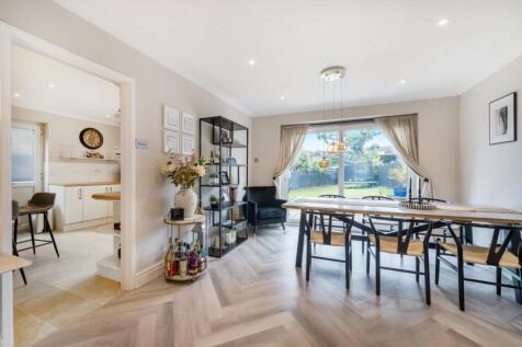 Kitchen/Dinng Room