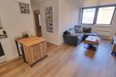 Living Room/Kitchen