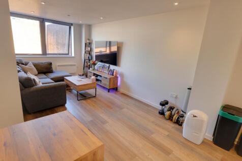 Living Room/Kitchen