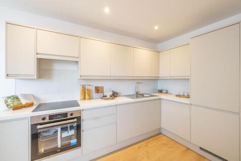 Flat 48