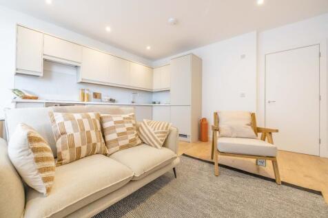 Flat 48
