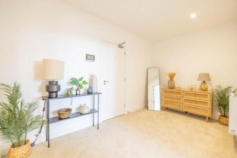 Flat 48
