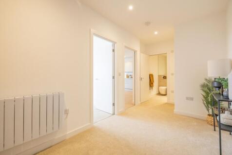 Flat 48