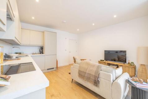 Flat 48