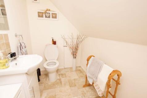 Upstairs Cloakroom