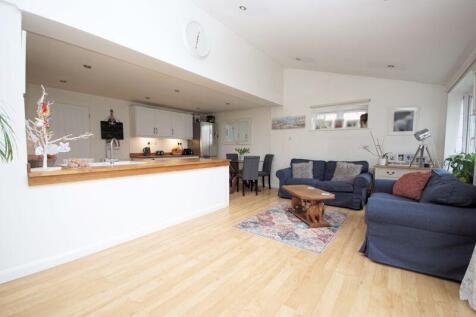 Kitchen/Family Room