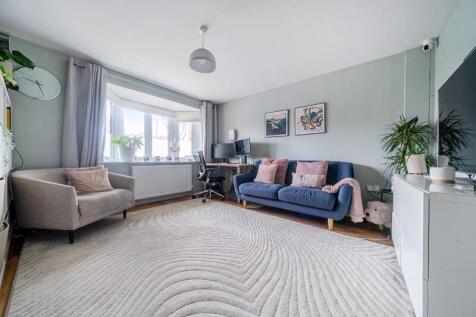 Sitting/Dining Room