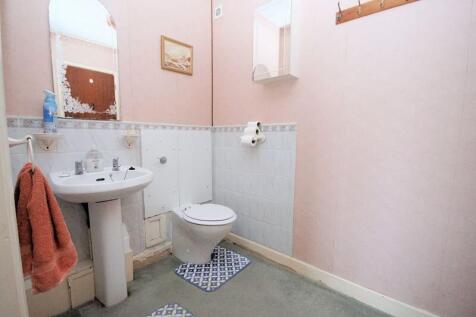 En Suite Cloakroom