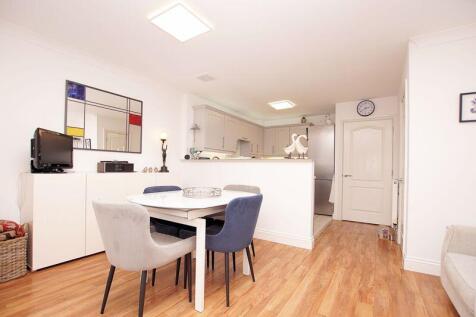 Open Plan Kitchen/Dining Room