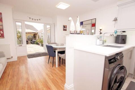 Open Plan Kitchen/Dining Room