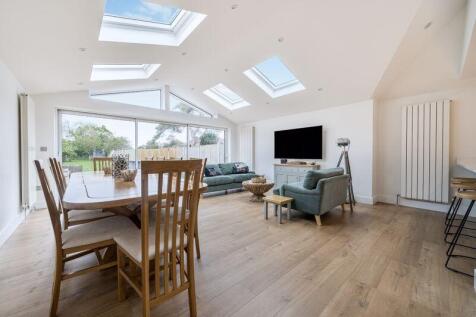 Open Plan Kitchen/Dining/Family Room