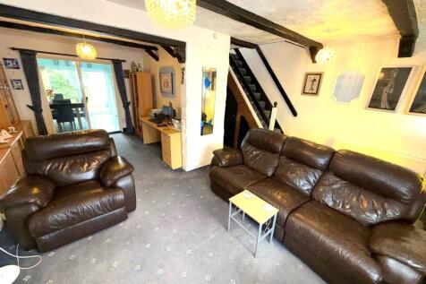 Through Lounge