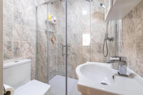 Ground Floor Shower