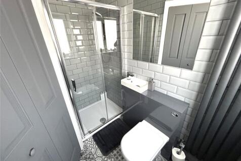 Ground Shower Room