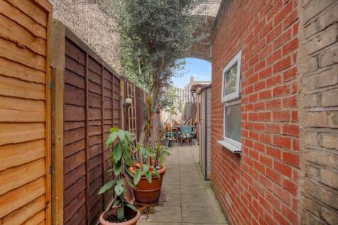 Property Image 25