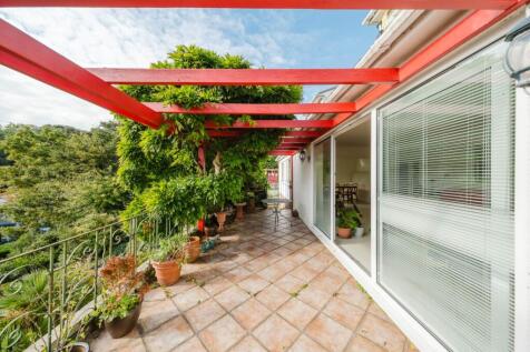 Property Image 32