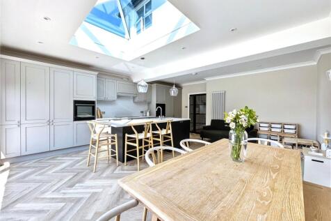 Kitchen/Family Room