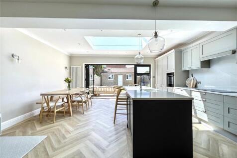 Kitchen/Family Room
