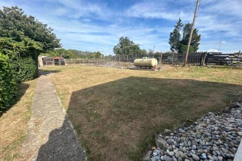 Front/Side Garden