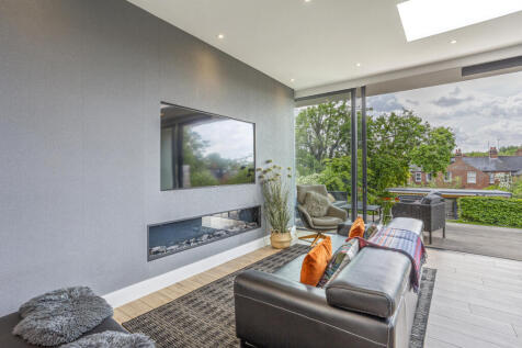 Kitchen/Living Area