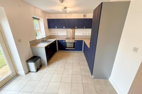 OPEN PLAN DINING KITCHEN