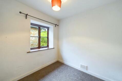 BEDROOM TWO IN NO.5