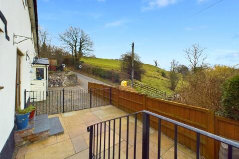 CAM03270G0-PR0054-STILL036.jpg