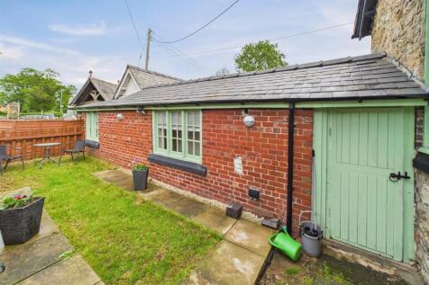 CAM03270G0-PR0077-STILL025.jpg
