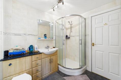 JACK AND JILL BATHROOM