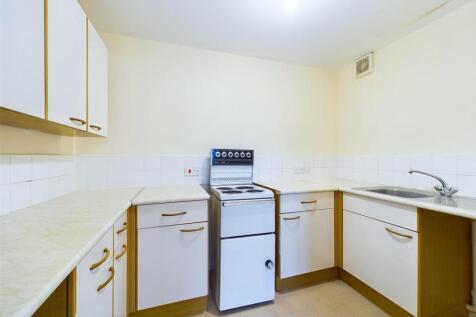 FLAT 4