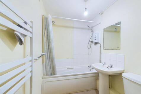 FLAT 4