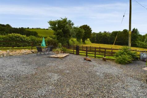 CAM01713G0-PR0032-STILL023.jpg