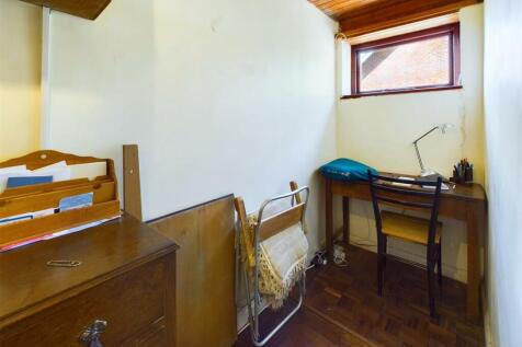 CAM01713G0-PR0041-STILL005.jpg