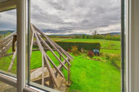 CAM01713G0-PR0099-STILL022.jpg