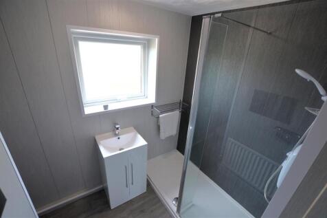 Shower Room.