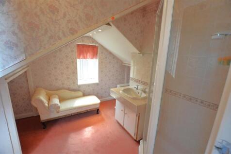 Shower Room.