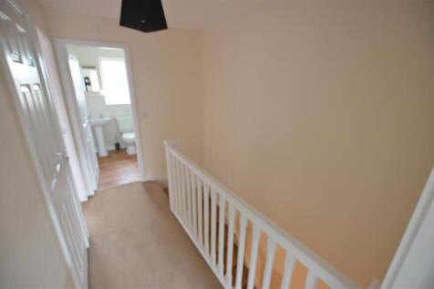 2ND FLOOR LANDING.