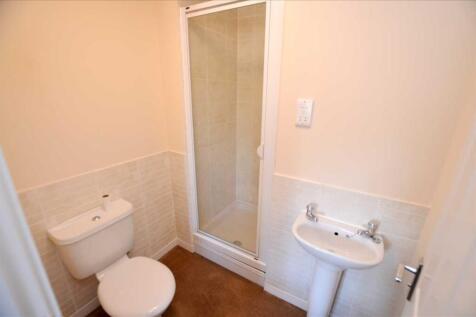 ENSUITE SHOWER ROOM.