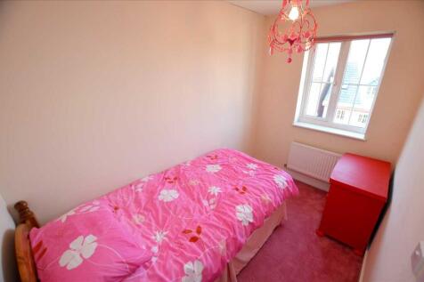 BEDROOM 3.