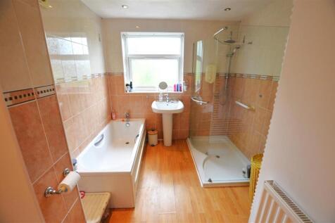 Bath / Shower Room.