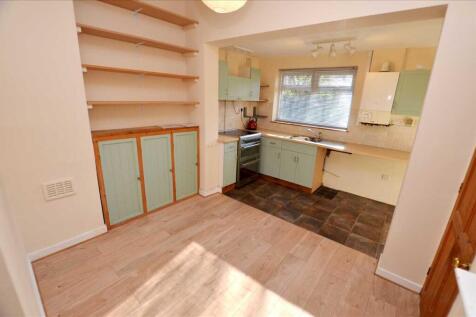 KITCHEN/DINER.