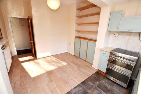 KITCHEN/DINER -