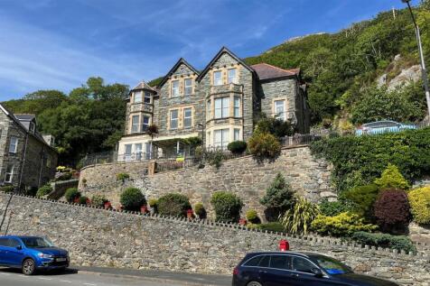 Hendre Hall