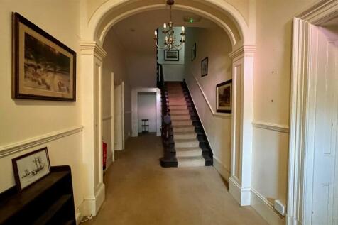 COMMUNAL HALLWAY