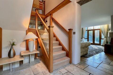 Oak &amp; Glass staircase