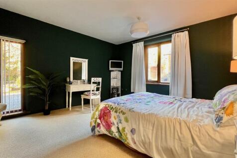 Ground floor Bedroom 2