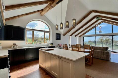 lounge/kitchen/diner