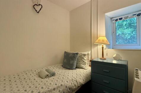 bed 3