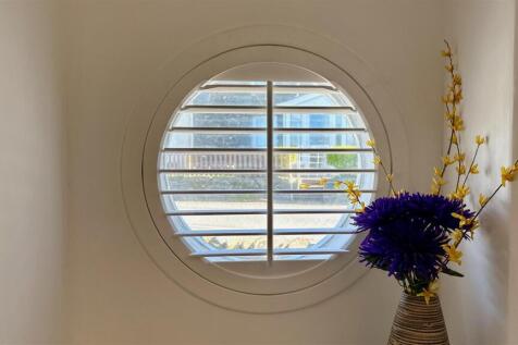 feature window